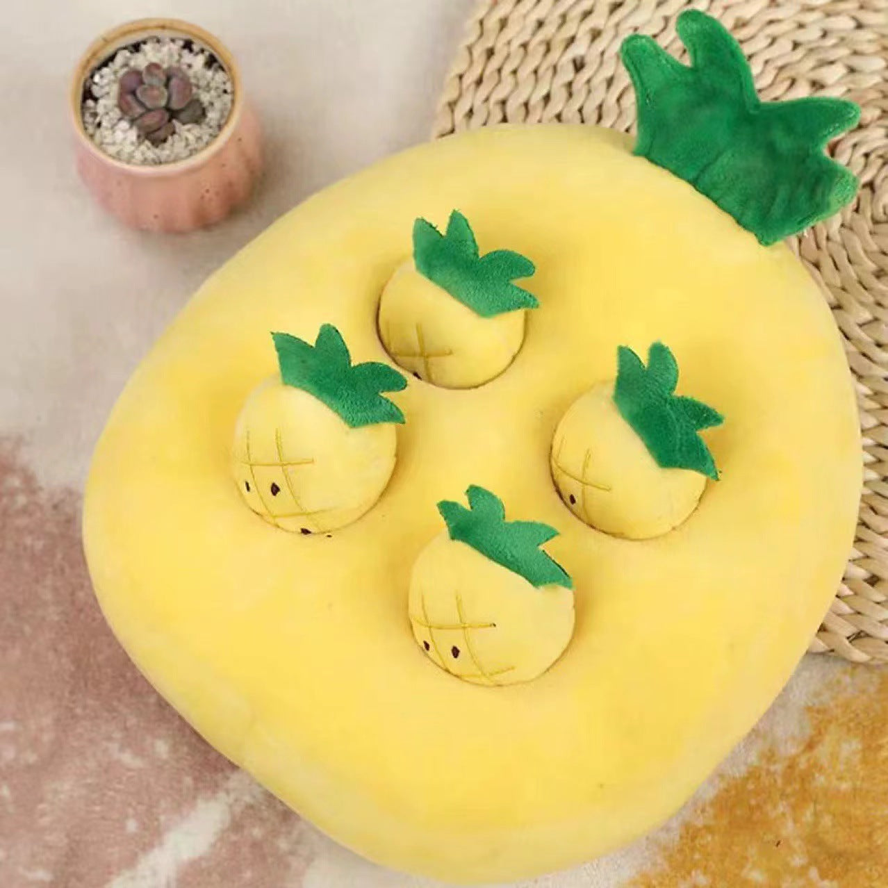 Cute Plush Strawberry Snuffle Mat – Interactive Feeding Toy for Pets